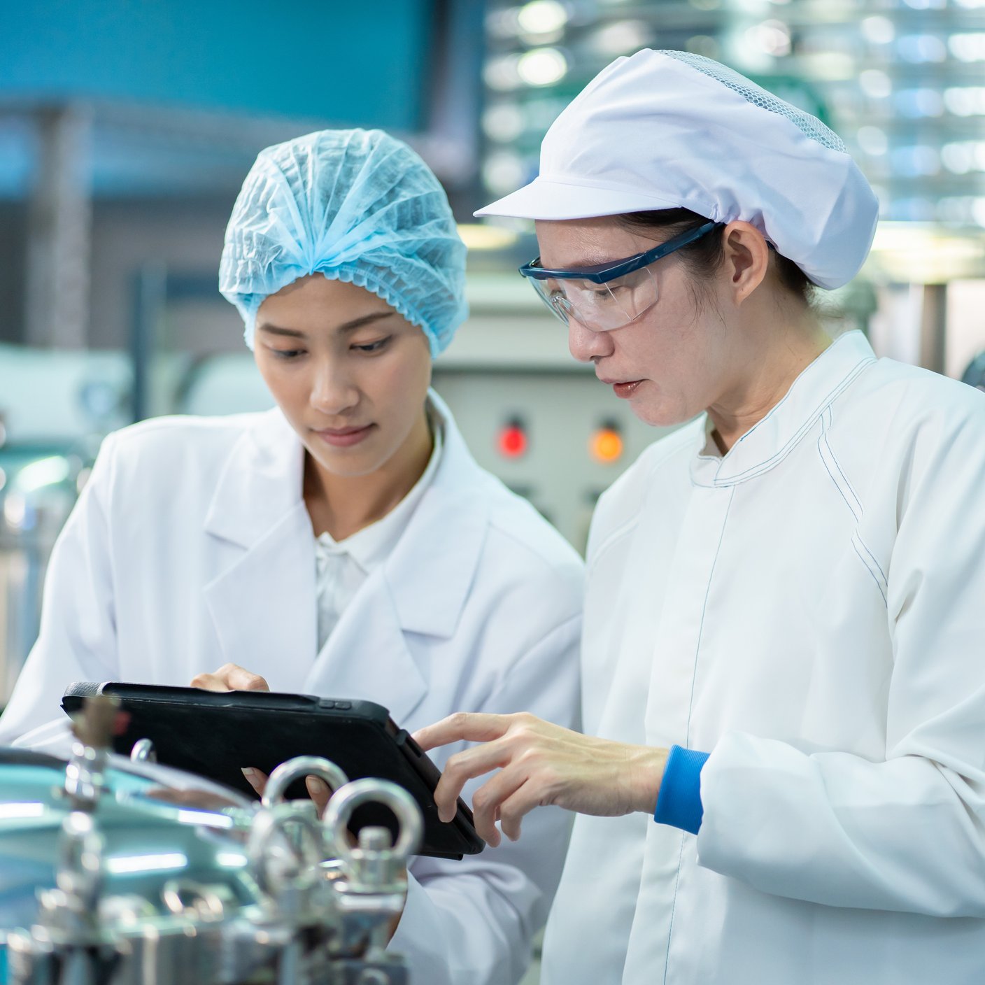 Woman teaching team work in working on food and beverage safety