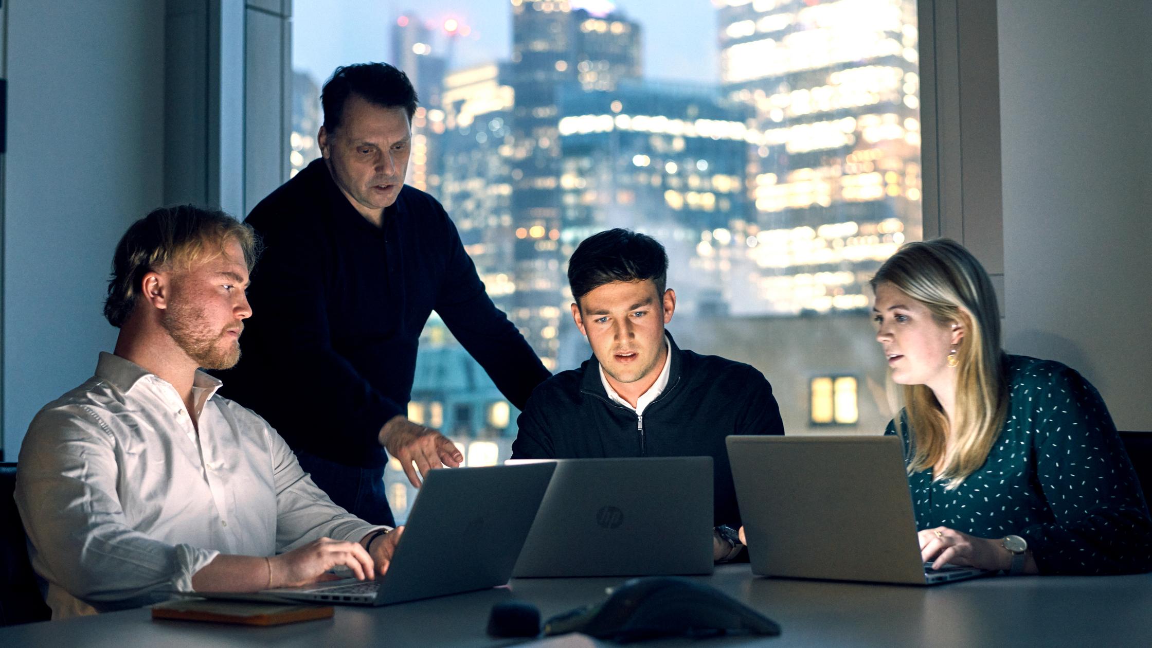 BSI Connect - Mitarbeiter im Meeting